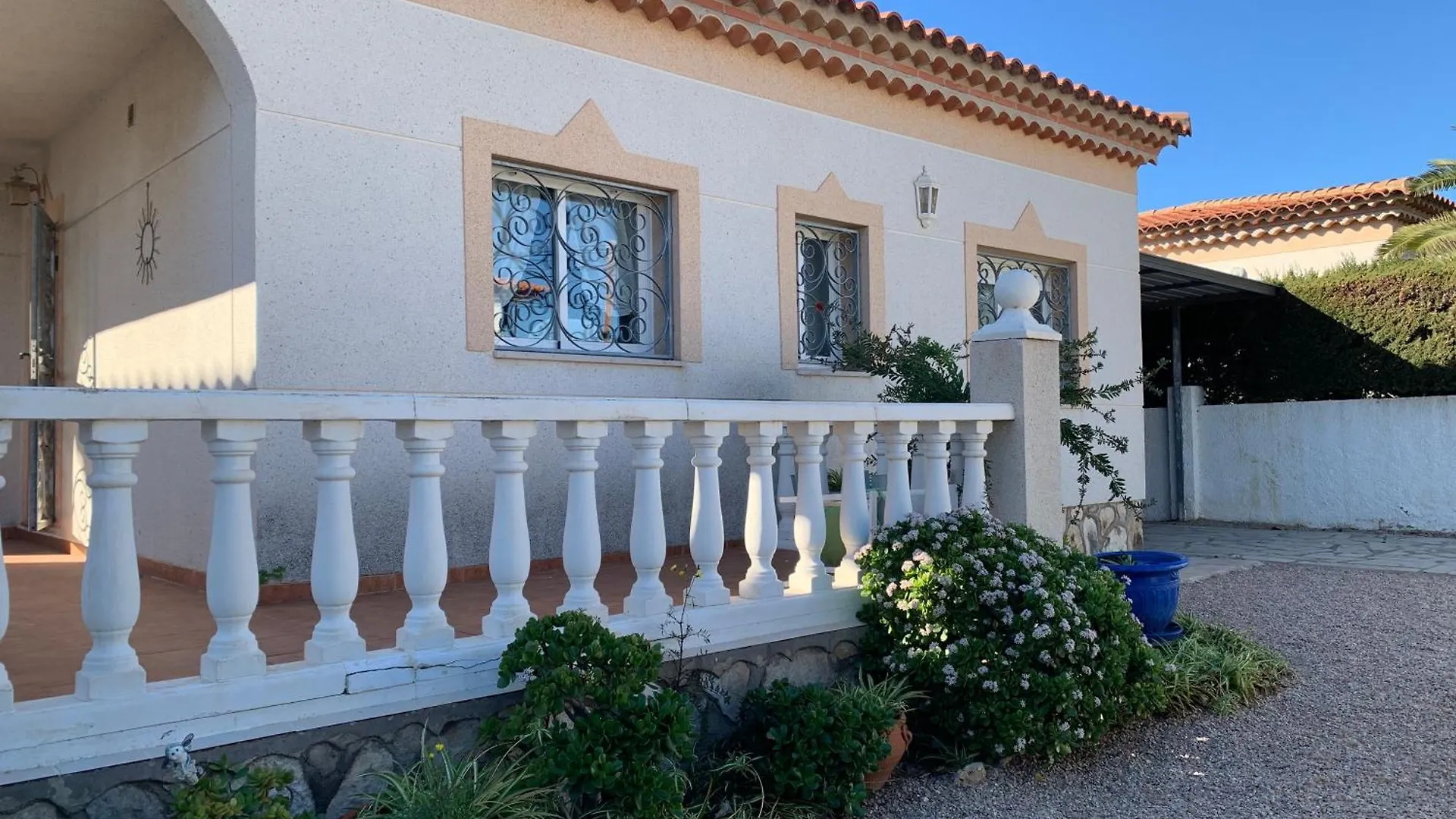 Holiday home Chalet With Pool Near The Sea Mont-roig del Camp
