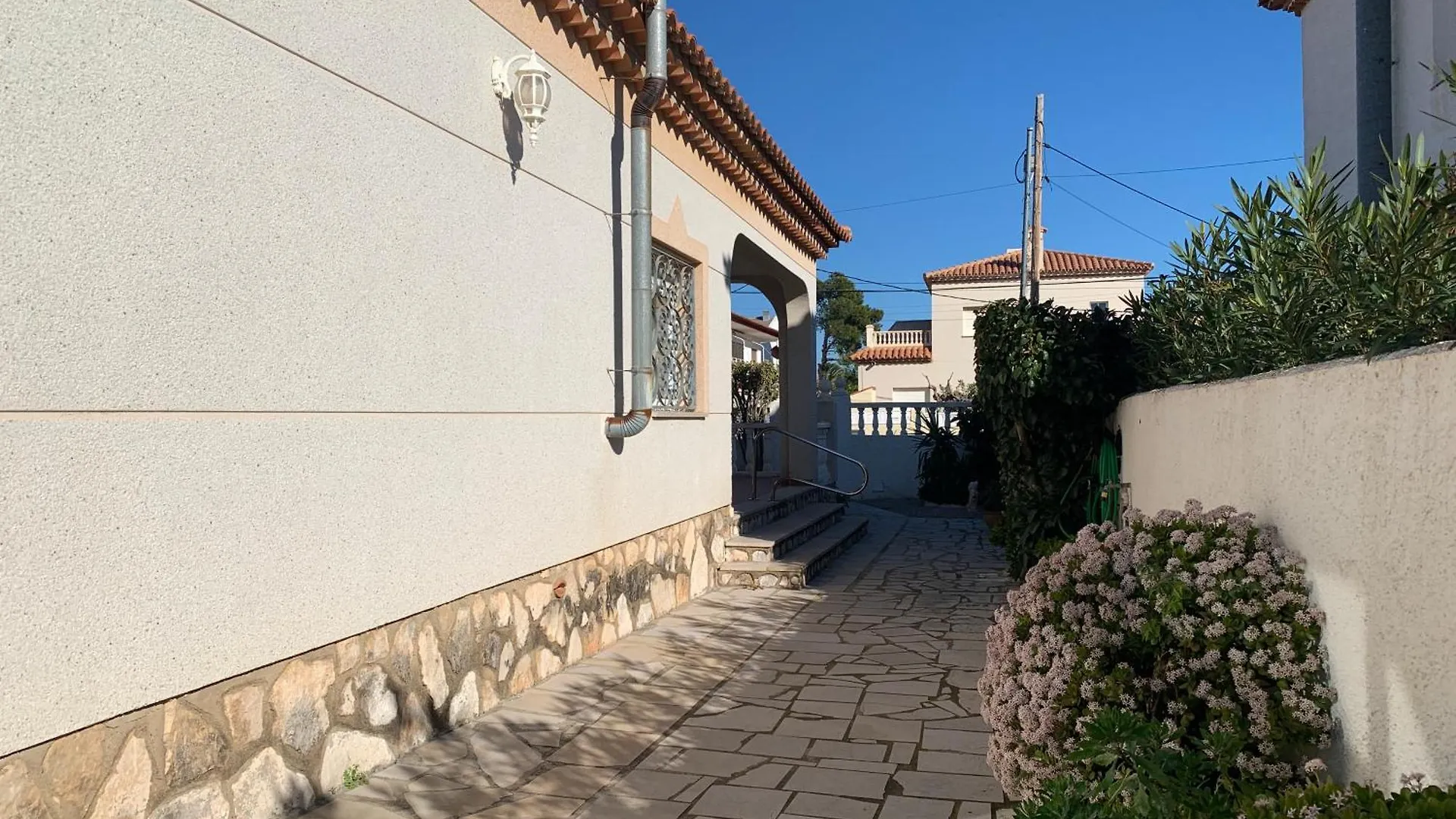 Chalet With Pool Near The Sea Mont-roig del Camp Holiday home
