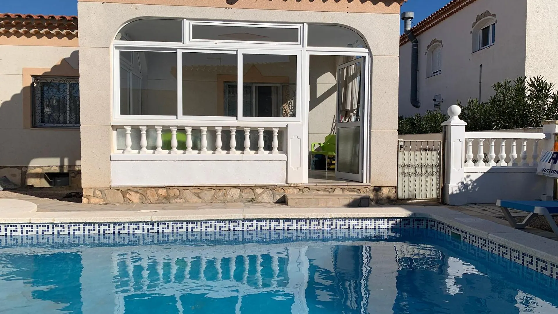 Chalet With Pool Near The Sea Mont-roig del Camp