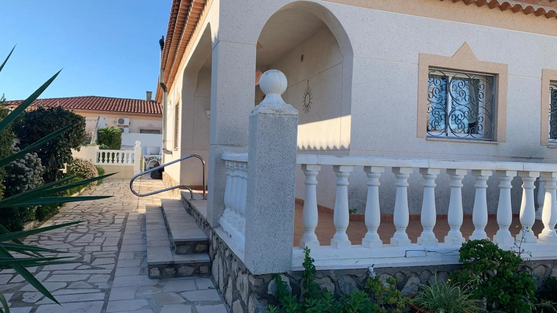 Holiday home Chalet With Pool Near The Sea Mont-roig del Camp